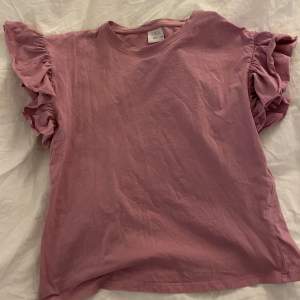 Så fin rosa volang tröja från zara som inte går att köpa längre 💘