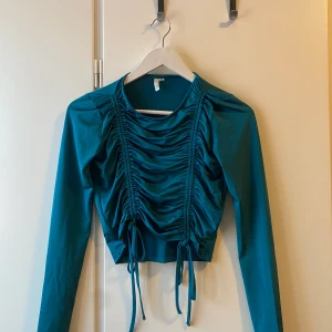 Tröja Nelly XS - Tröja från Nelly i strl XS