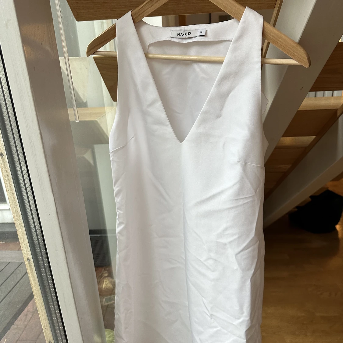 Vit klänning NA-KD