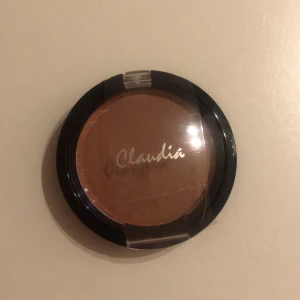 Oöppnad rouge/blusher  - Den är oöppnad 