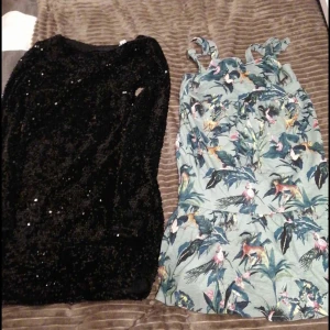 Kläningar - 20 kr fint sick stolek 134 till 140