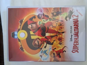 Superhjältar igen💜💜💜 - Hej alla glada 💜 Här har jag en dvd-film av samma "skådespelare"☺️ Pris: 10 kr plus frakt 16 kr 💜 kontakta mig innan köp 💜 Anki 