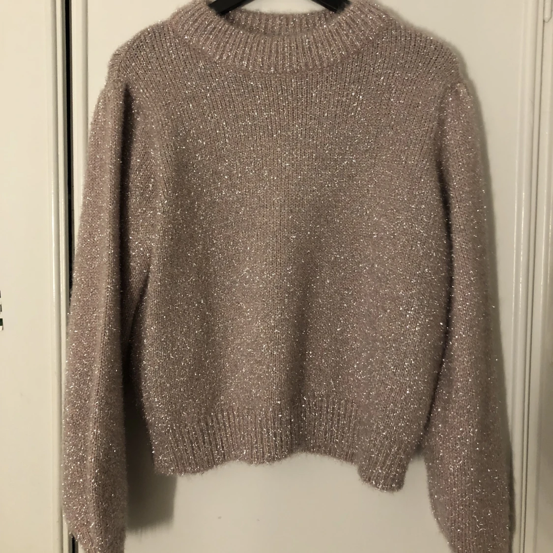 Glittrig tröja - 91