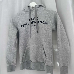Peak performance hoodie  - Andvänd fåtal gånger