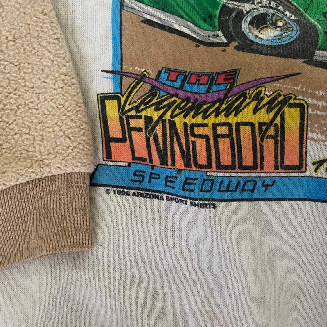 VINTAGE *RARE* NASCAR  1996 sweatshirt - 91