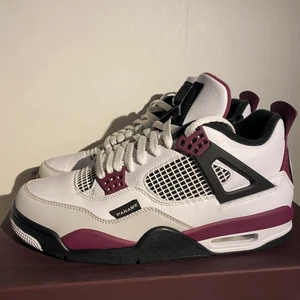Jordan 4 psg  - Säljer dom ny köpta Jordan 4s psg. Kvitto finns. STORLEK 43. Kan mötas upp k Stockholm eller fraktas 