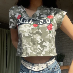 Us army crop top - Its really cute but i don’t like these types of shirts anymore