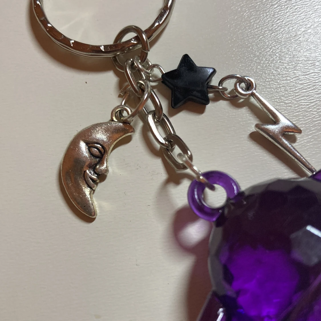 Nyckelring / Väsksmycke Space Tema - 91