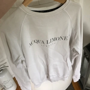 Tröja - Snygg Aqua Limone tröja, har fått en snygg vintage färg! Strl S! (Unisex strl)