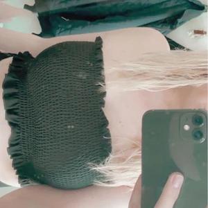 Fin topp  - Väldigt fin topp från gina tricot, inte mycket använd. Storlek L 