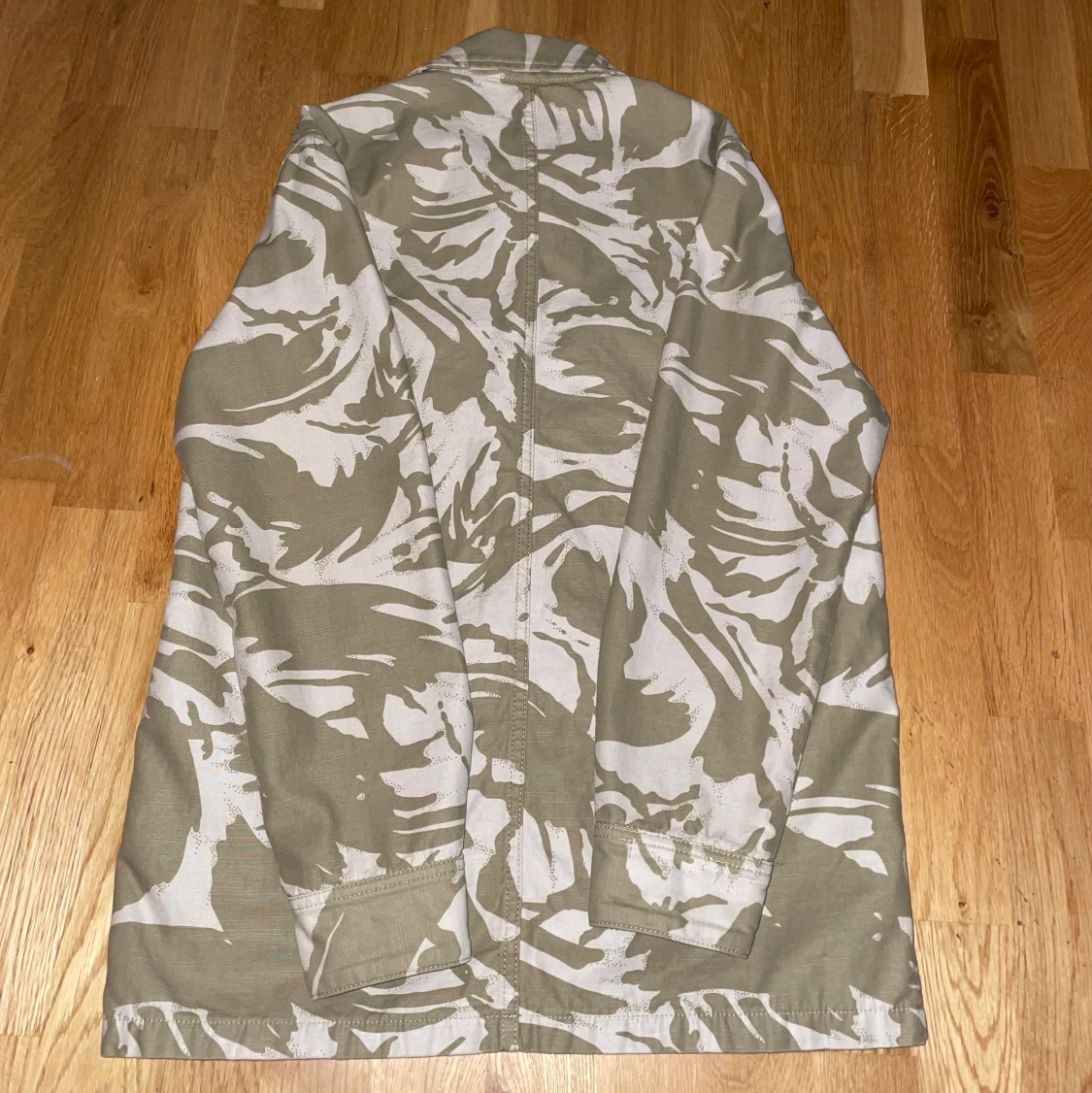 Carhartt WIP Camo Jacka - 90