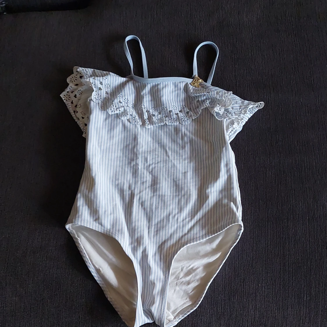 En fin baddräkt som kommer från hm - 90