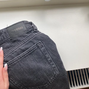 Weekday jeans - Weekday arrow jeans💕 grå