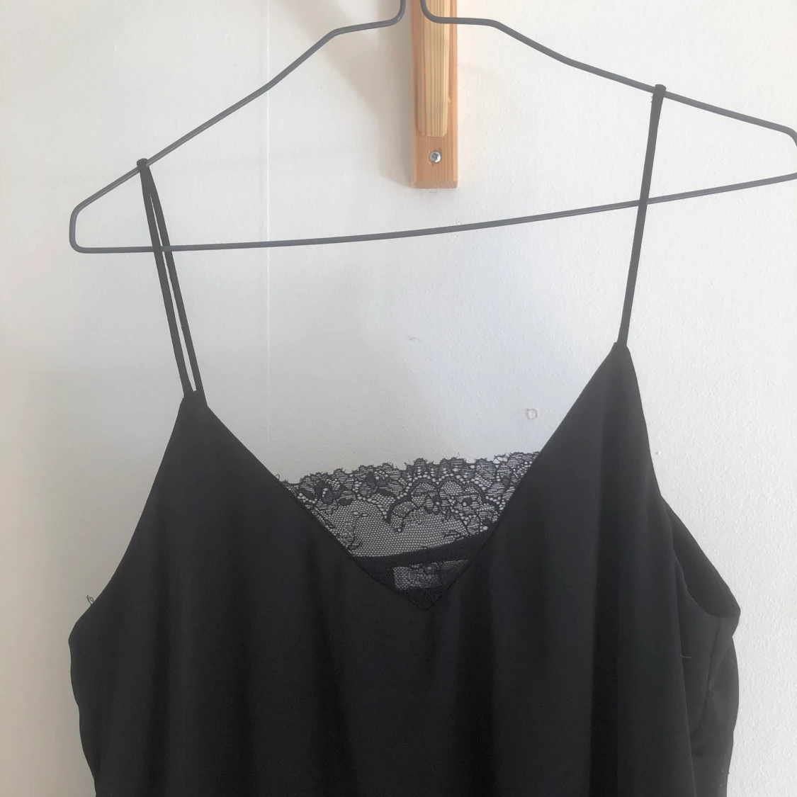 Slipdress satin spets mango  - 90