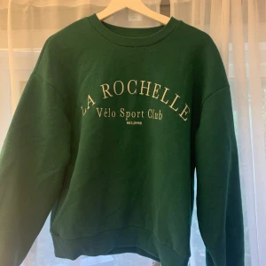 sweatshirt - grön sweatshirt från ginatricot.