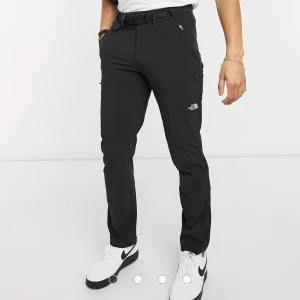 The norh face byxor  - Köpte denna byxan från north face hemsidan, den är stor på mig därför säljer jag. 