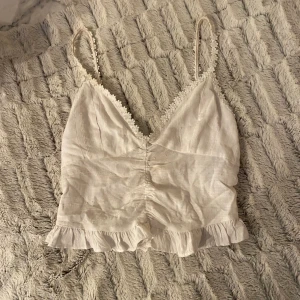 Topp ifrån zara - Topp ifrån zara i helt nyskick 