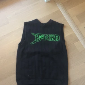 Snygg gubbväst går inte få tag på längre - En snygg gubbväst limited edition passar i alla åldrar  