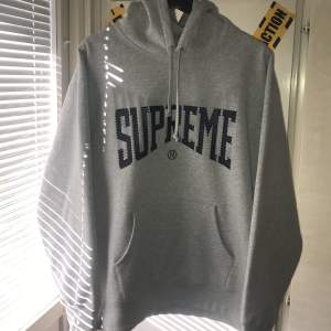 Brand new purchased from supreme + receipt
