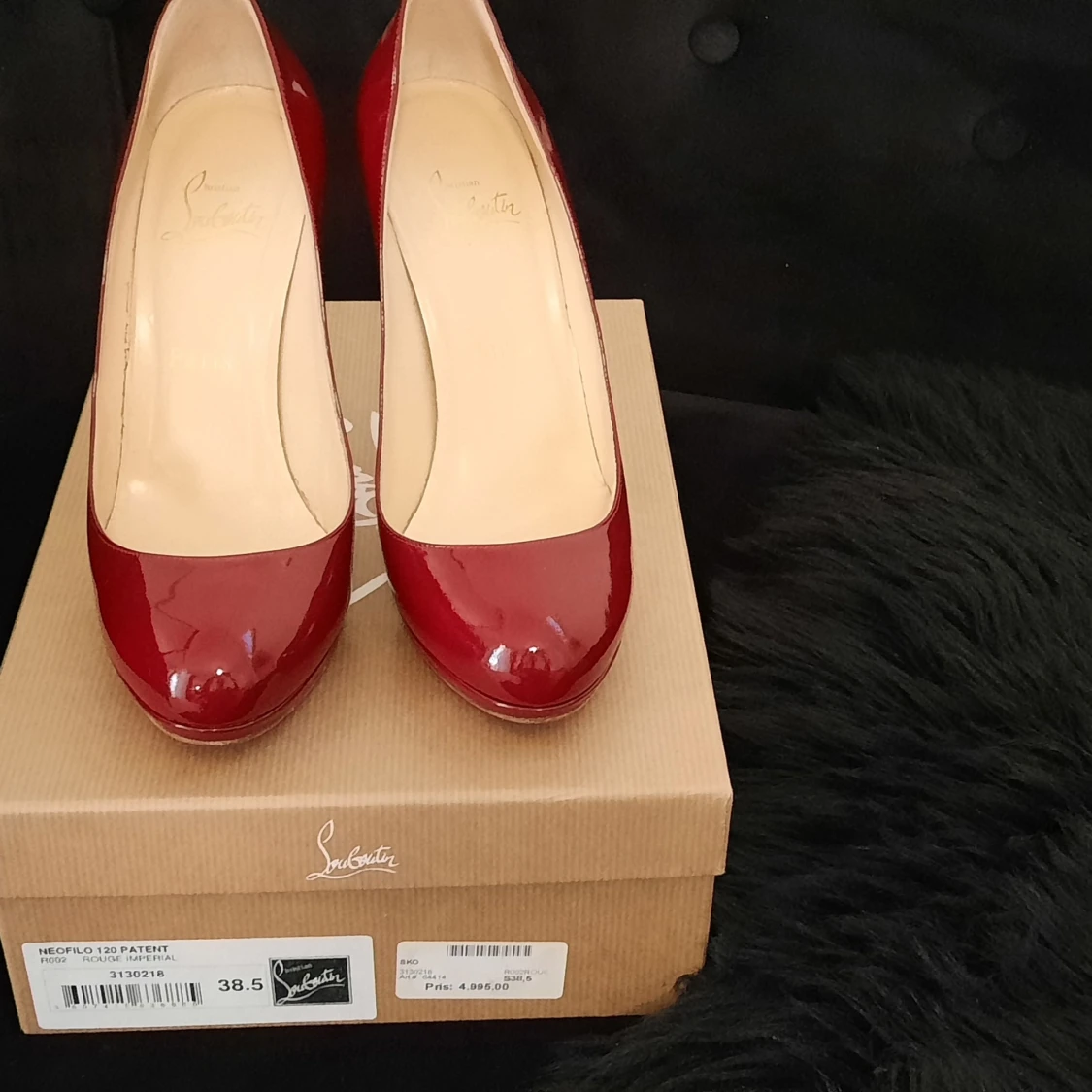 Christian Louboutin - 90