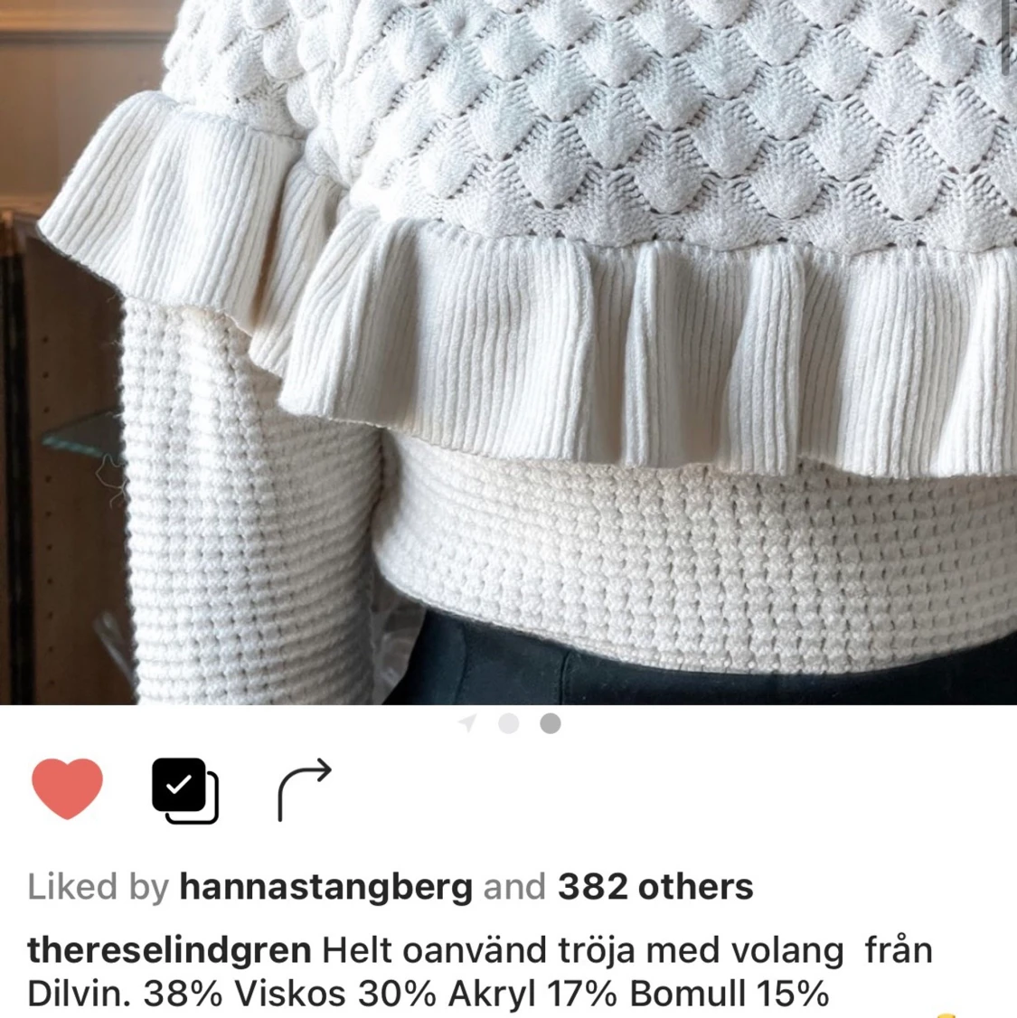 Stickad tröja med volang  - 91