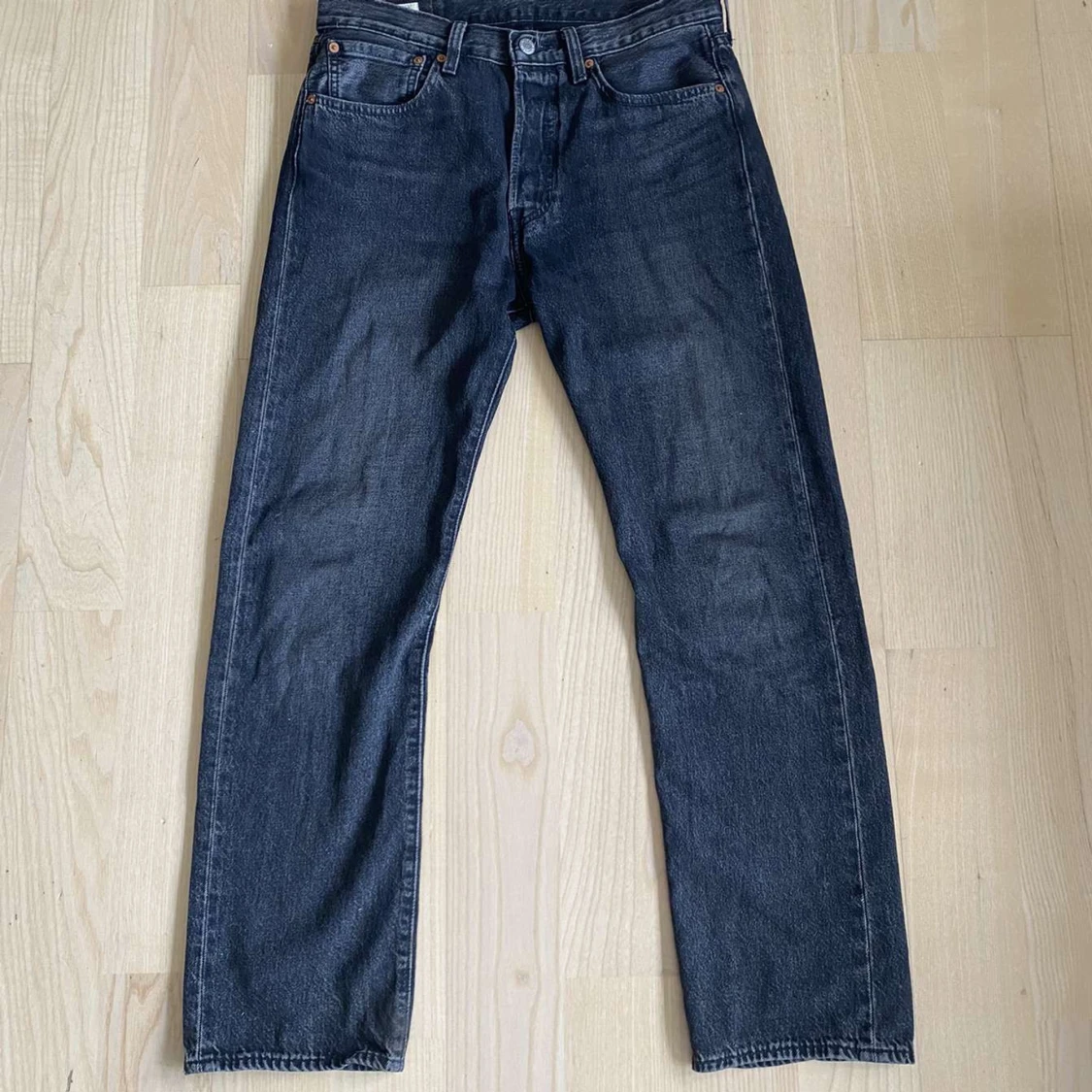 501 levis jeans