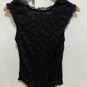 Bodysuit  - Jättefin bodysuit från pieces!🖤 ros design 