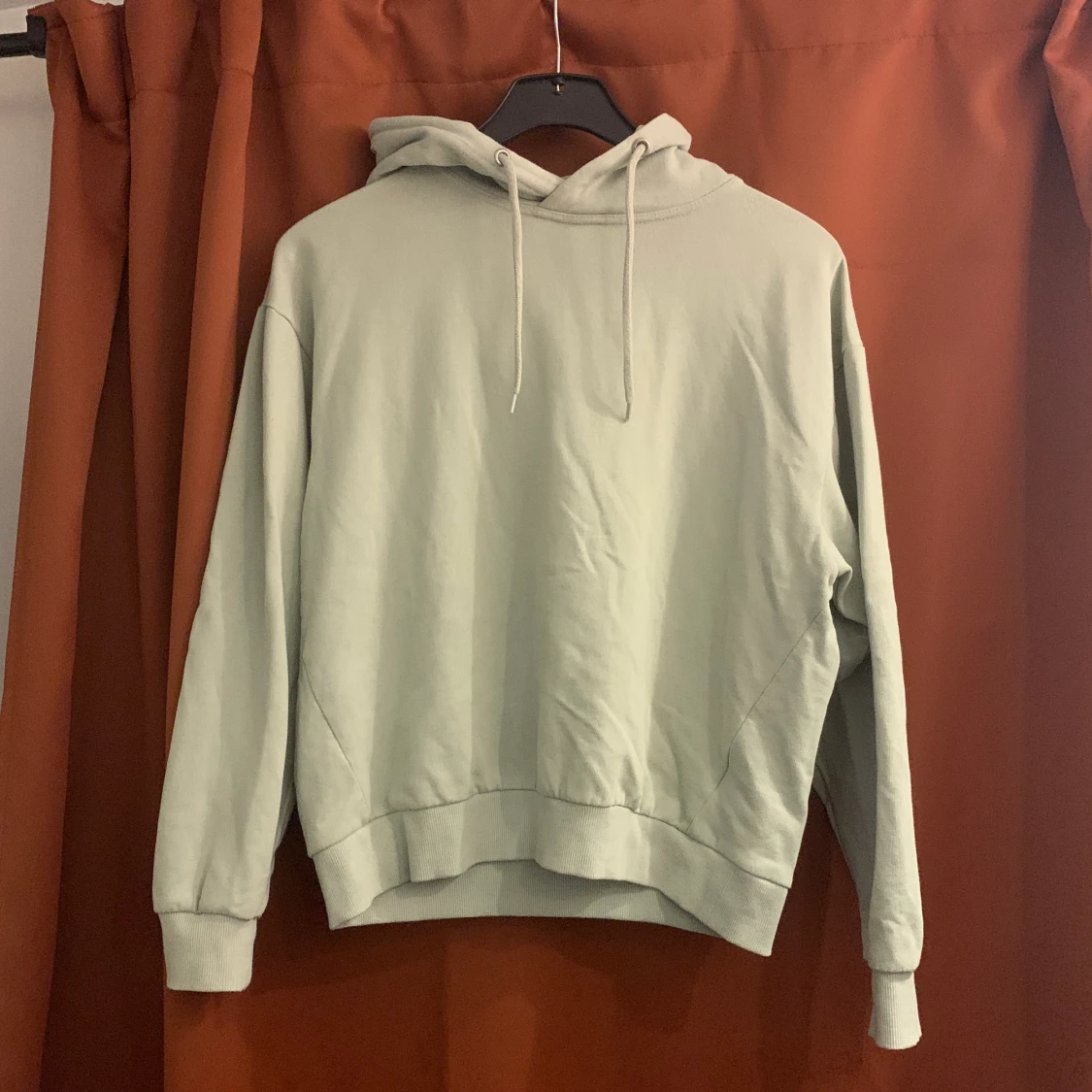 Ljusgrön hoodie - 91