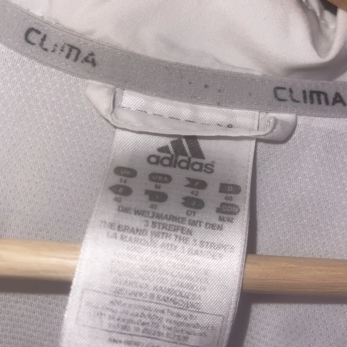 Adidas tröja - 91