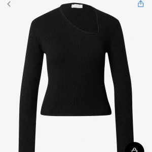 Stickad topp - Säljer denna jättefina tröja från LeGer, storlek 36. Som ny!💕