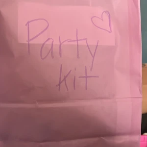Party kit - Party kit med en kombination av grejer