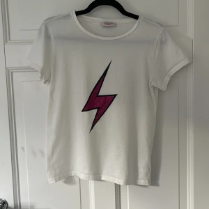 Snygg tshirt  - Snygg tshirt med tryck