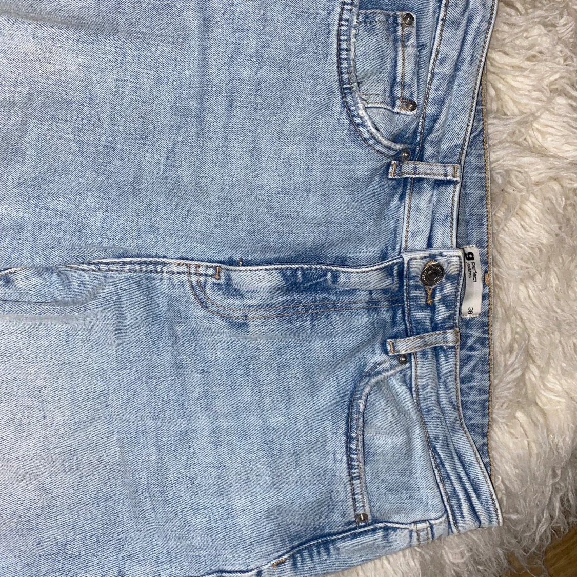 Jeans Gina tricot// storlek 38