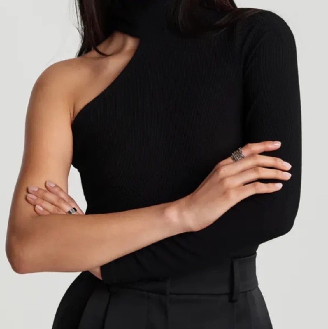 One shoulder topp från Zara svart - 90