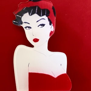 Retro stil brosch 🍒 - Fri frakt 🍒