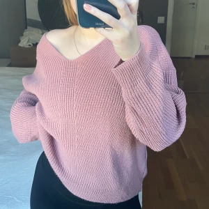 Stickad tröja  - Söt rosa stickad tröja💗