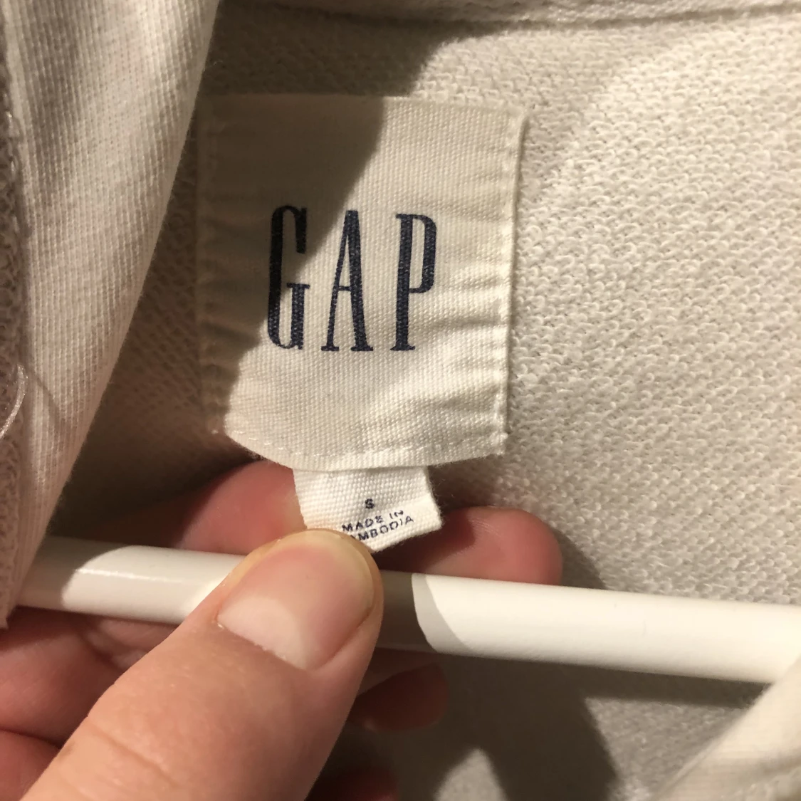 gap hoodie - 90