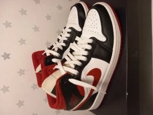 Jordan 1 - Jodran 1 mid