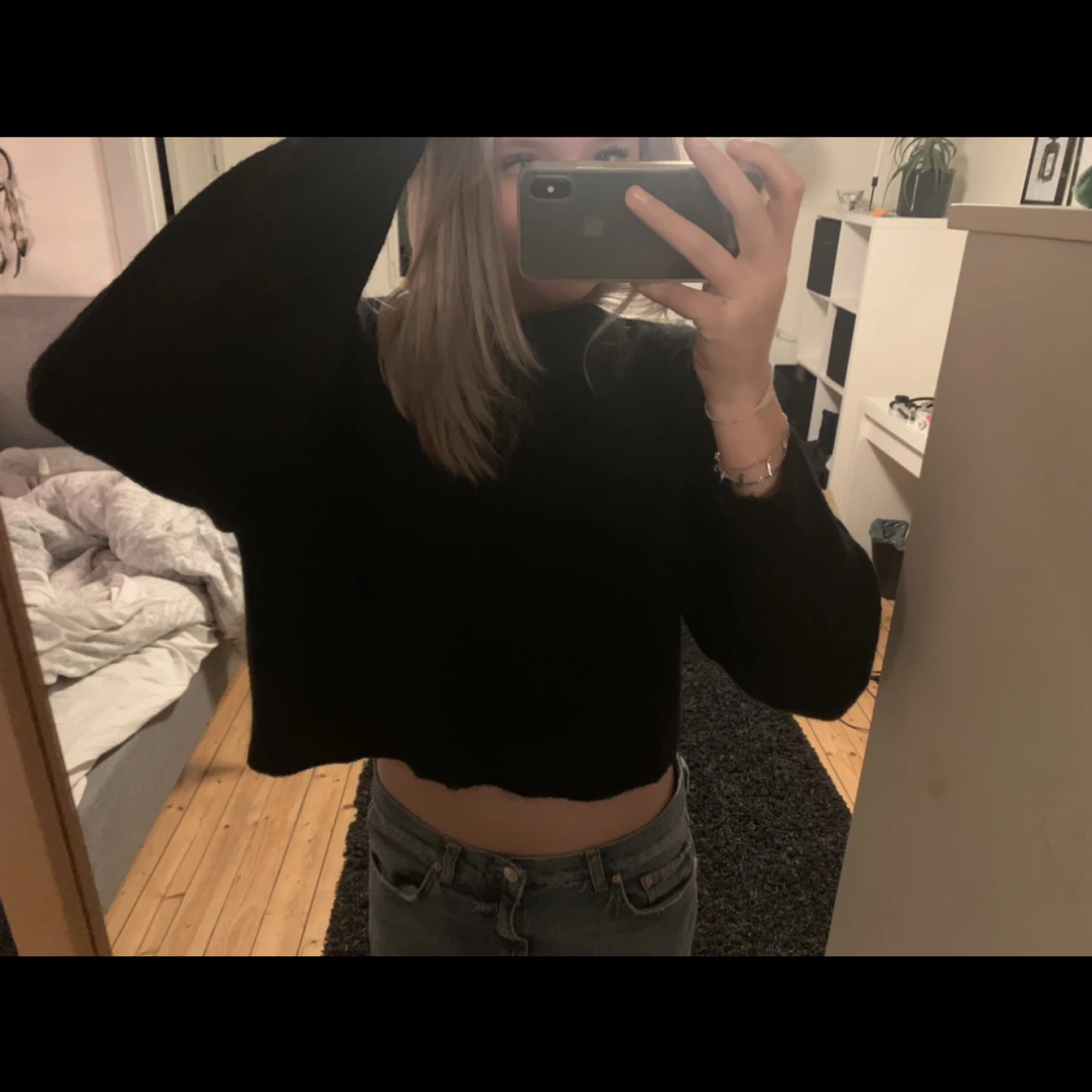 Svart stickad tröja 