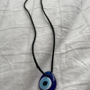 Halsband  - Skick 10/10 