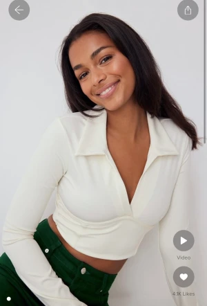 Festtopp  - Skit snygg topp som inte kommer till användning, är som ny! 