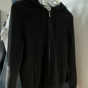 Zip hoodie - Kolla intresset på min Soft Goat zip-hoodie, så fin🙌🙌