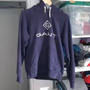 Gant hoodie inte använd och helt ny