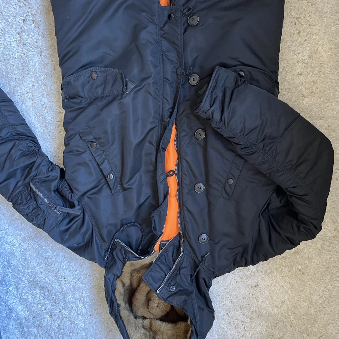 Alpha industries. - 91