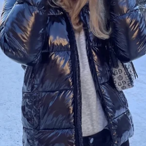 Söker denna jacka ❤️❤️ - Söker !! storlek S/M, kan diskutera pris 