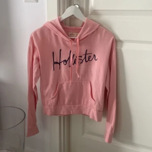 Hollister hoodie - Hel och ren, har inte använt så mycket 