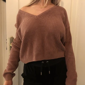 Smutsrosa stickad  - Ifrån nakd 