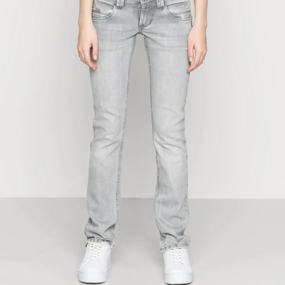 Dessa fina LTB jeans i nyskick, storlek 26 30. Lite stora säljer då❤️❤️❤️. Jeans & Byxor.