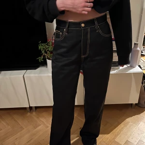 EYTYS byxor  - Så snygga men lös i sömnen bak