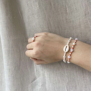 Smycken🤍 - Sommarsmycken🤍 ringen kostar 3kr🤍 armband kostar 1 för 14kr🤍 2 för 25kr🤍 3 för 40kr🤍 4 för 50🤍 5 för 65kr🤍